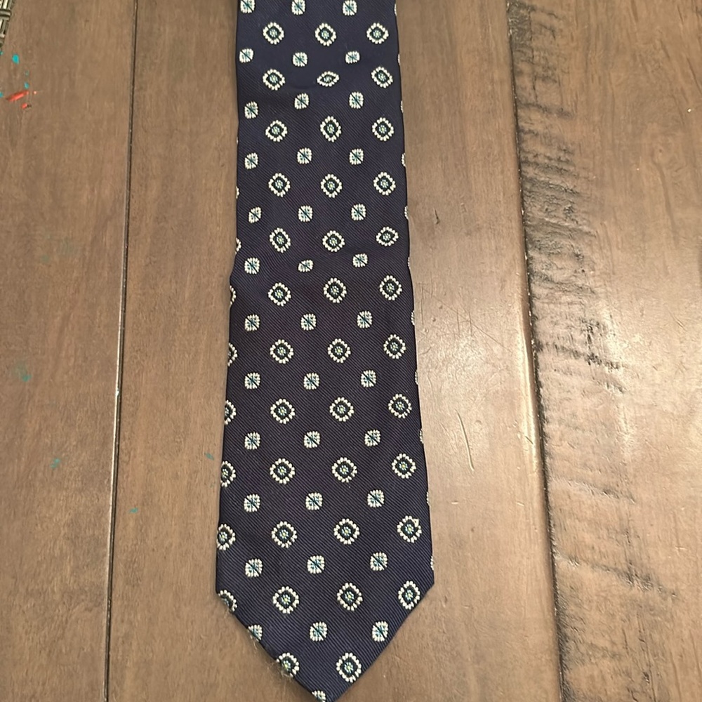 Brooks Brothers tie